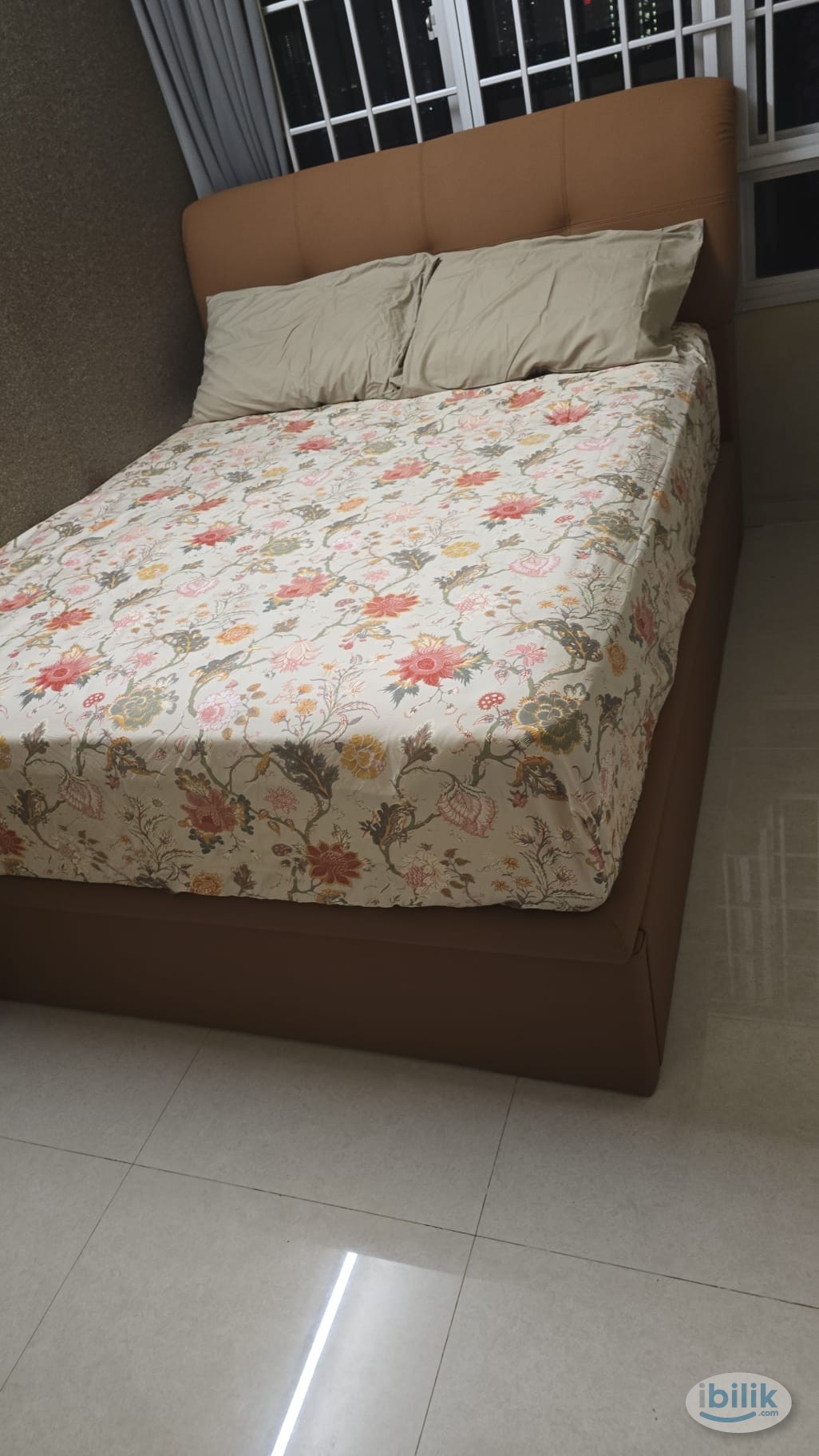 Image 2 of Single Room at Queenstown, Singapore - Room rental in 