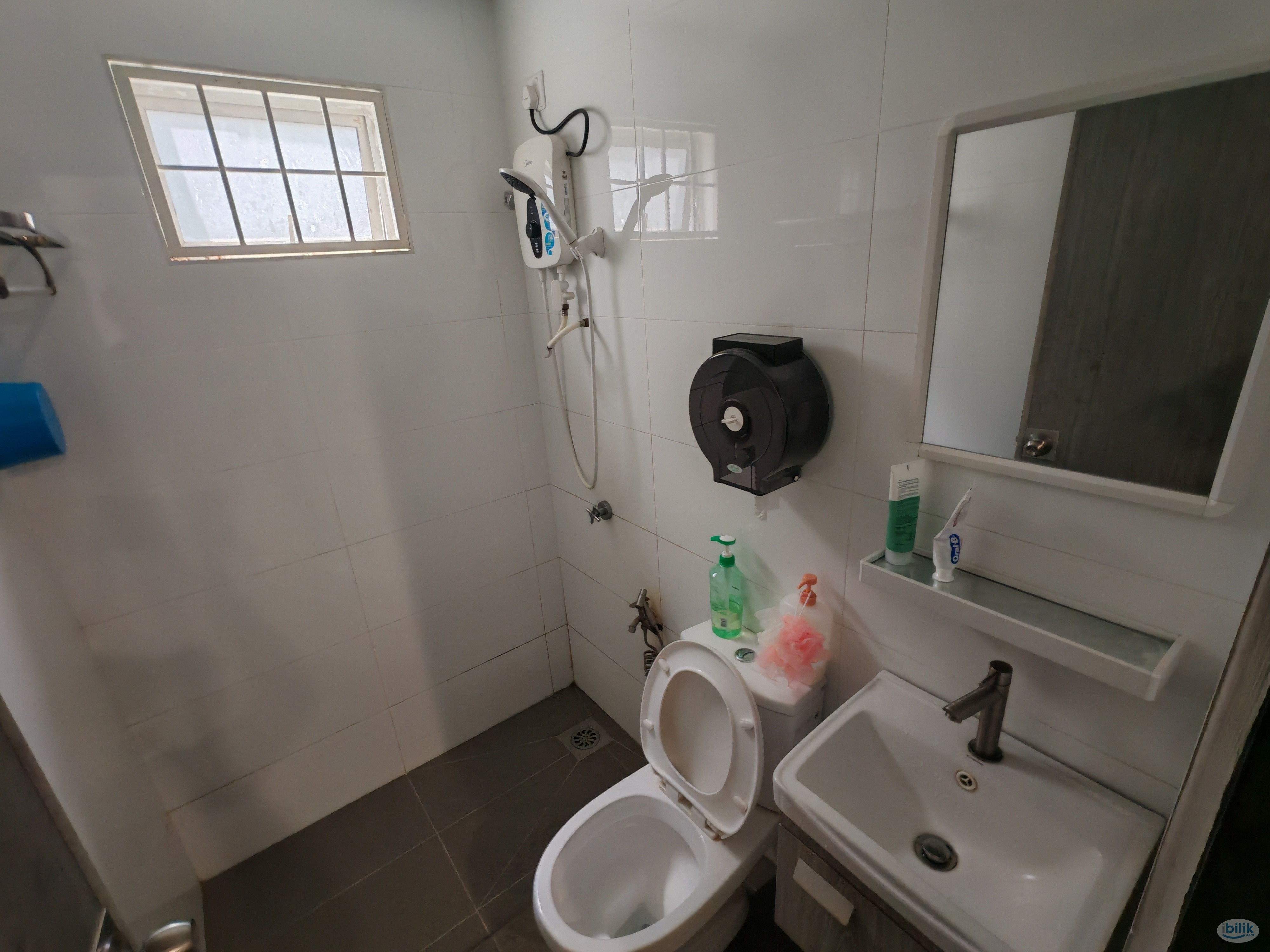 Image 3 of Middle Big room Well Furnished House near PJS 9, Bandar Sunway University Monash - Room rental in 