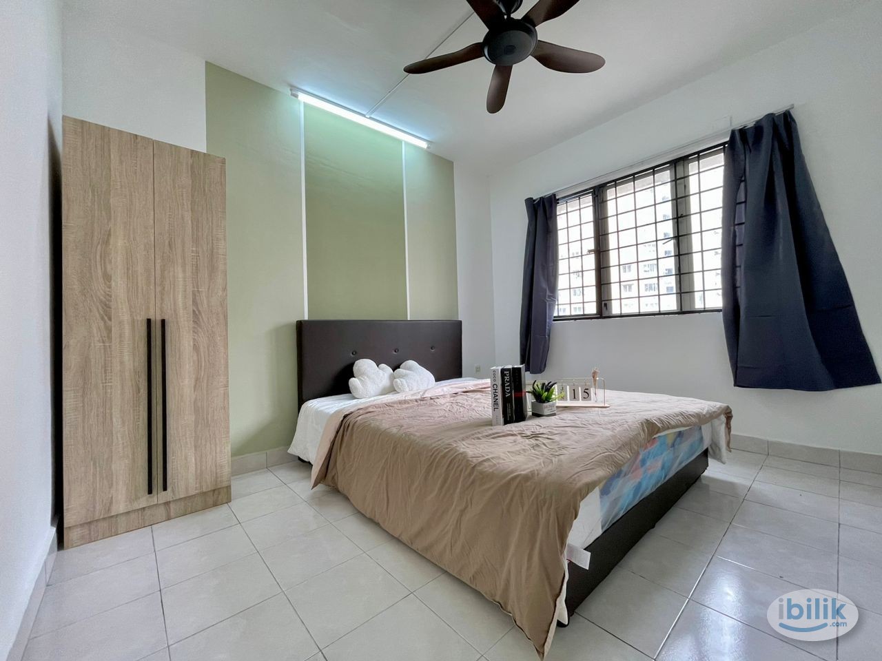 Image 1 of Muslim female middle room - Room rental in 