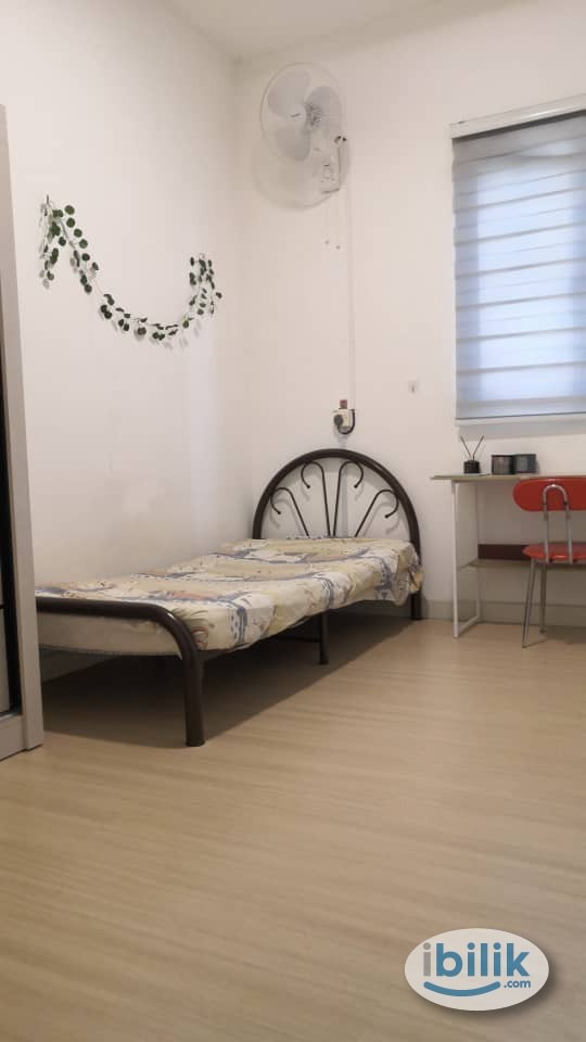 Image 1 of Middle Room at M Centura, Sentul - Room rental in 