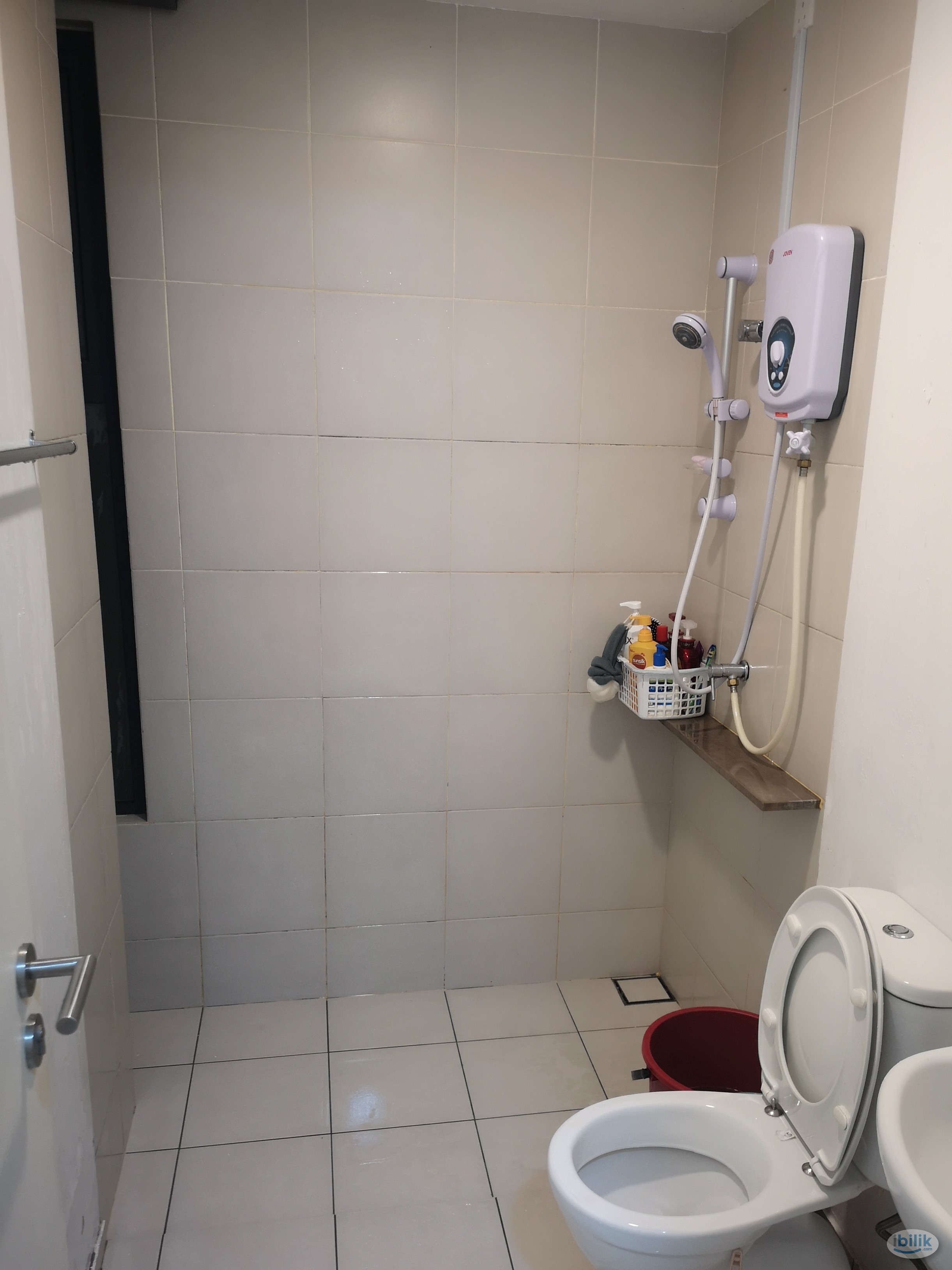 Image 3 of Middle Room at Windows On The Park, Bandar Tun Hussein Onn - Room rental in 