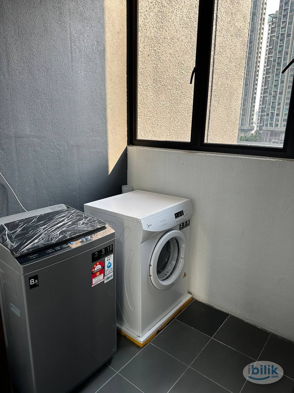 Image 4 of 🫶Grab this chance ✨ Balcony room for rent 🛜Free Wifi & Cleaning Service - Room rental in 