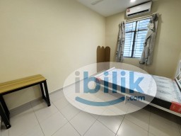 Room Rental in Selangor - Middle Room at Bandar Utama, Petaling Jaya,Nearby👉Ikea Damasara, The Curve,One Utama🤩📍