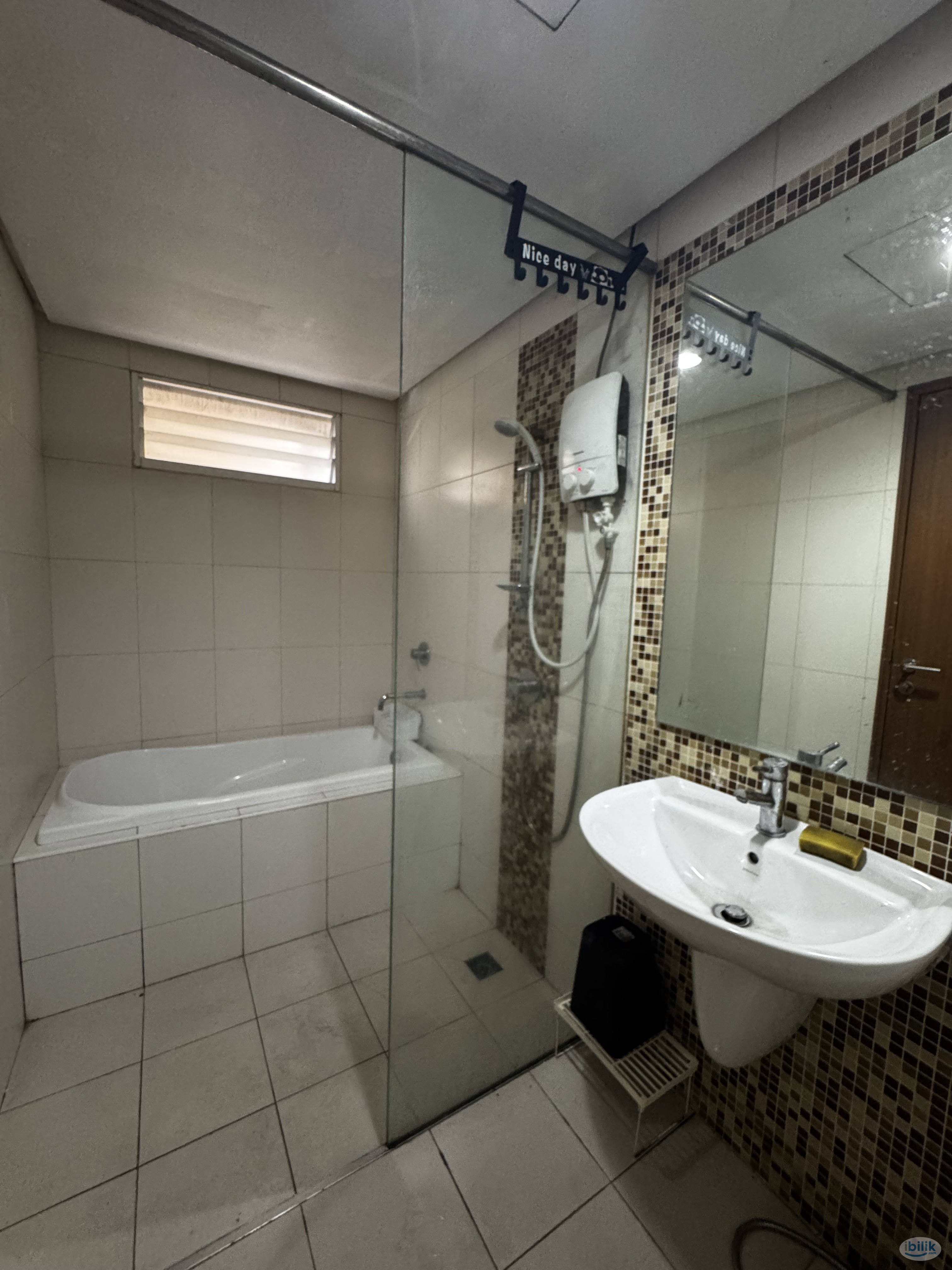 Image 2 of Master Room at Titiwangsa Sentral, Titiwangsa - Room rental in 