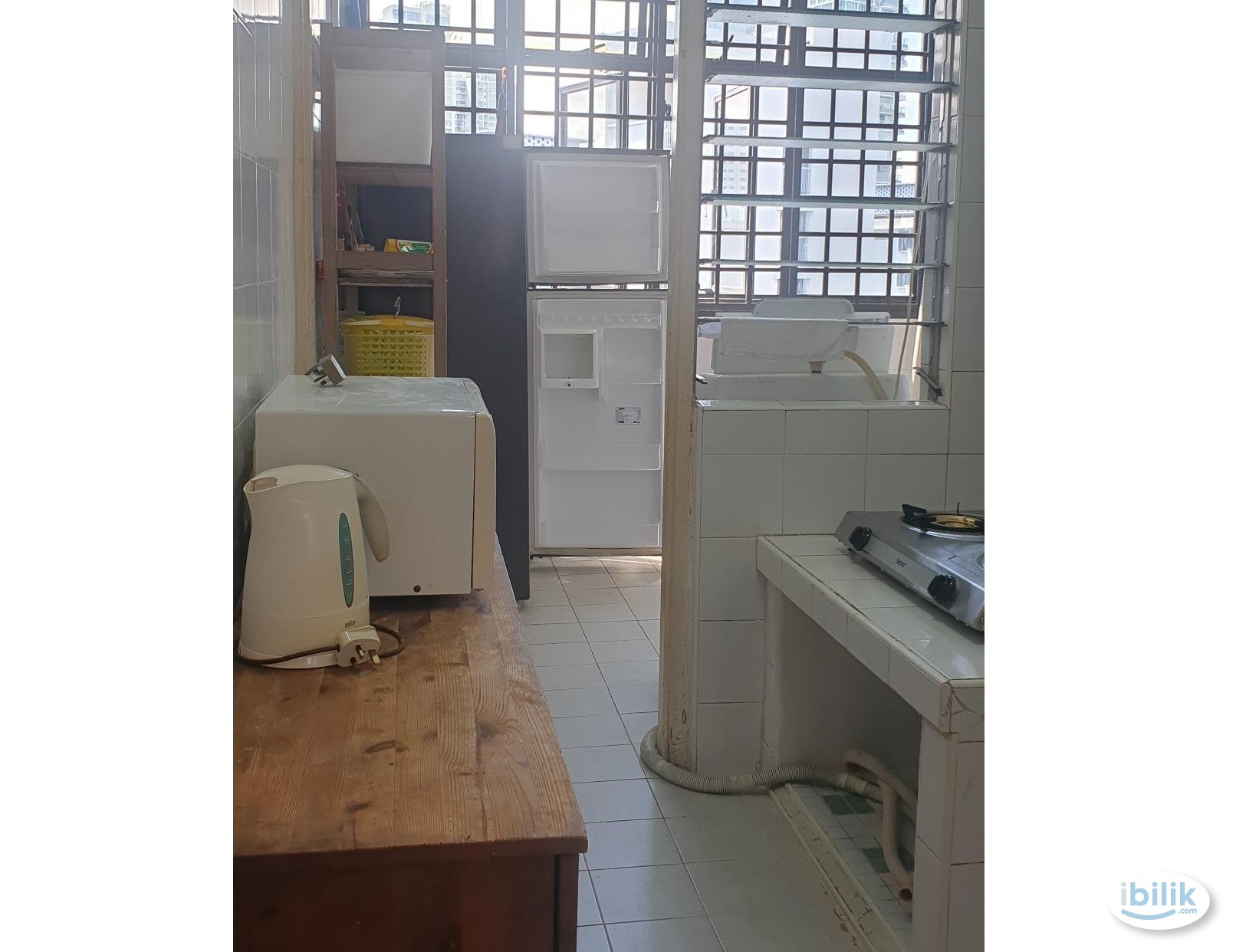 Image 4 of 3 Bedroom @ Blk 6 Beach Road - Room rental in 