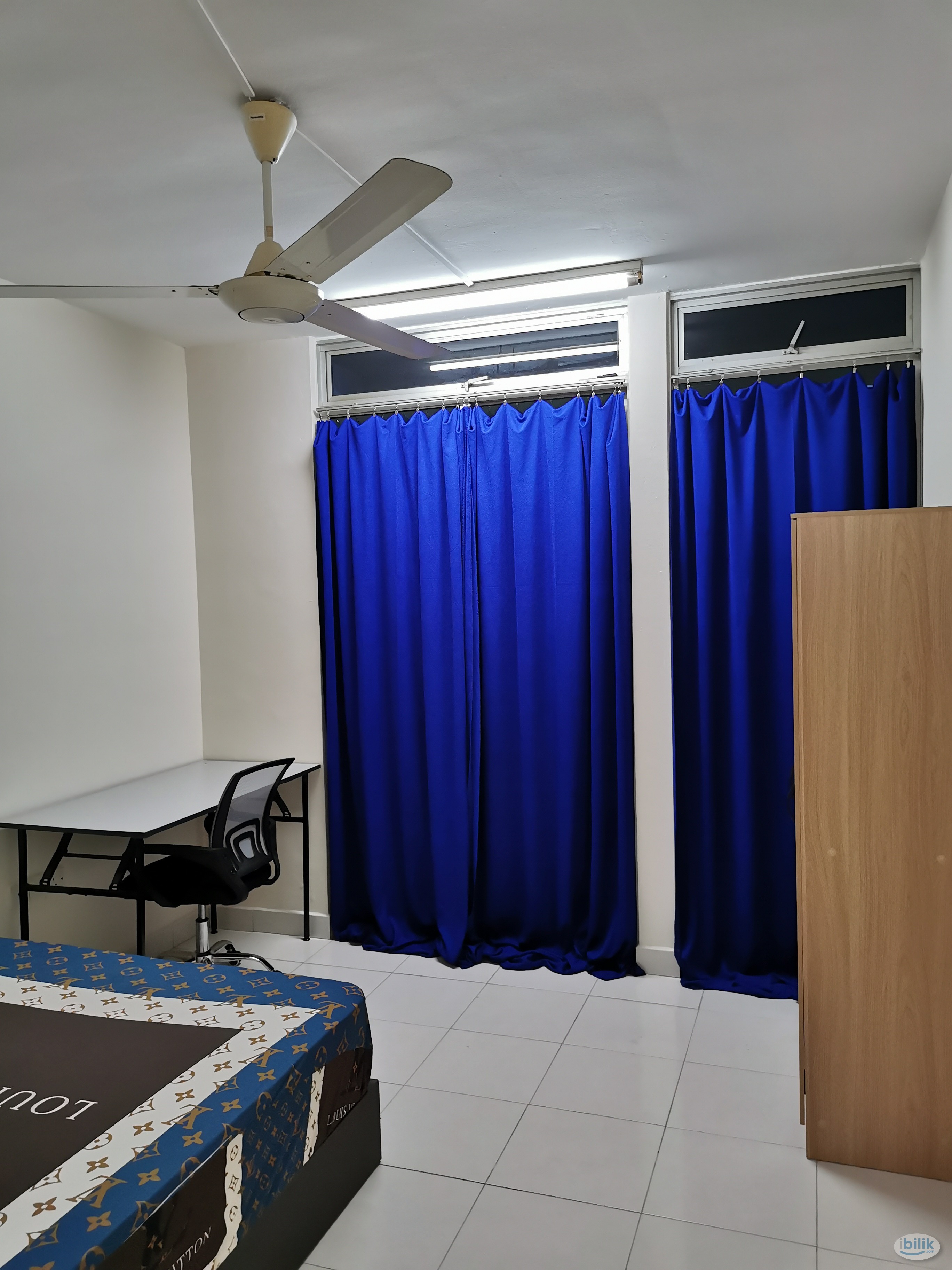 Image 2 of Cyberia Smarthome – middle room with balcony (including utility charges) - Room rental in 