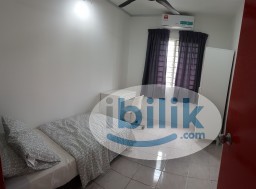 Room Rental in Shah Alam - Subang Bestari Female Unit Renovated Medium Room for Rent – Cozy Unit 🌟
