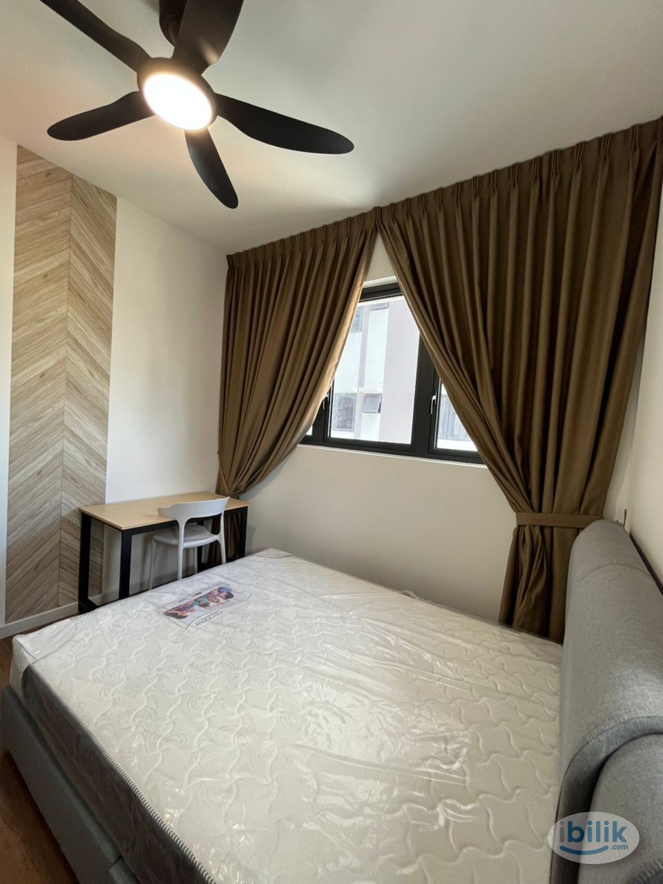 Image 1 of Mvertica female unit middle room for rent - Room rental in 