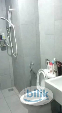 Image 4 of Middle Room Queen Bed Female Unit for Rent at M Vertica Residence, Maluri, Cheras, Kuala Lumpur - Room rental in 