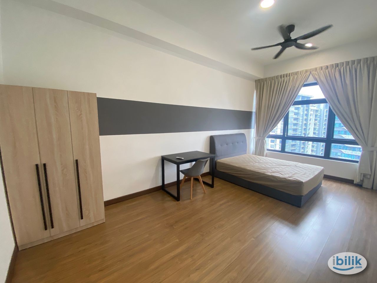Image 1 of Near Gleneagles Master Room with Private Bathroom at Jalan Ampang - Room rental in 