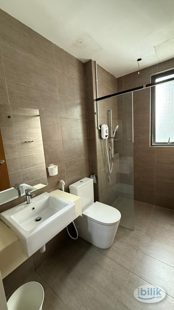 Image 5 of ✅ Middle room with Balcony @ Old Klang Road, 1min walk to Bus Stop🚌 - Room rental in 