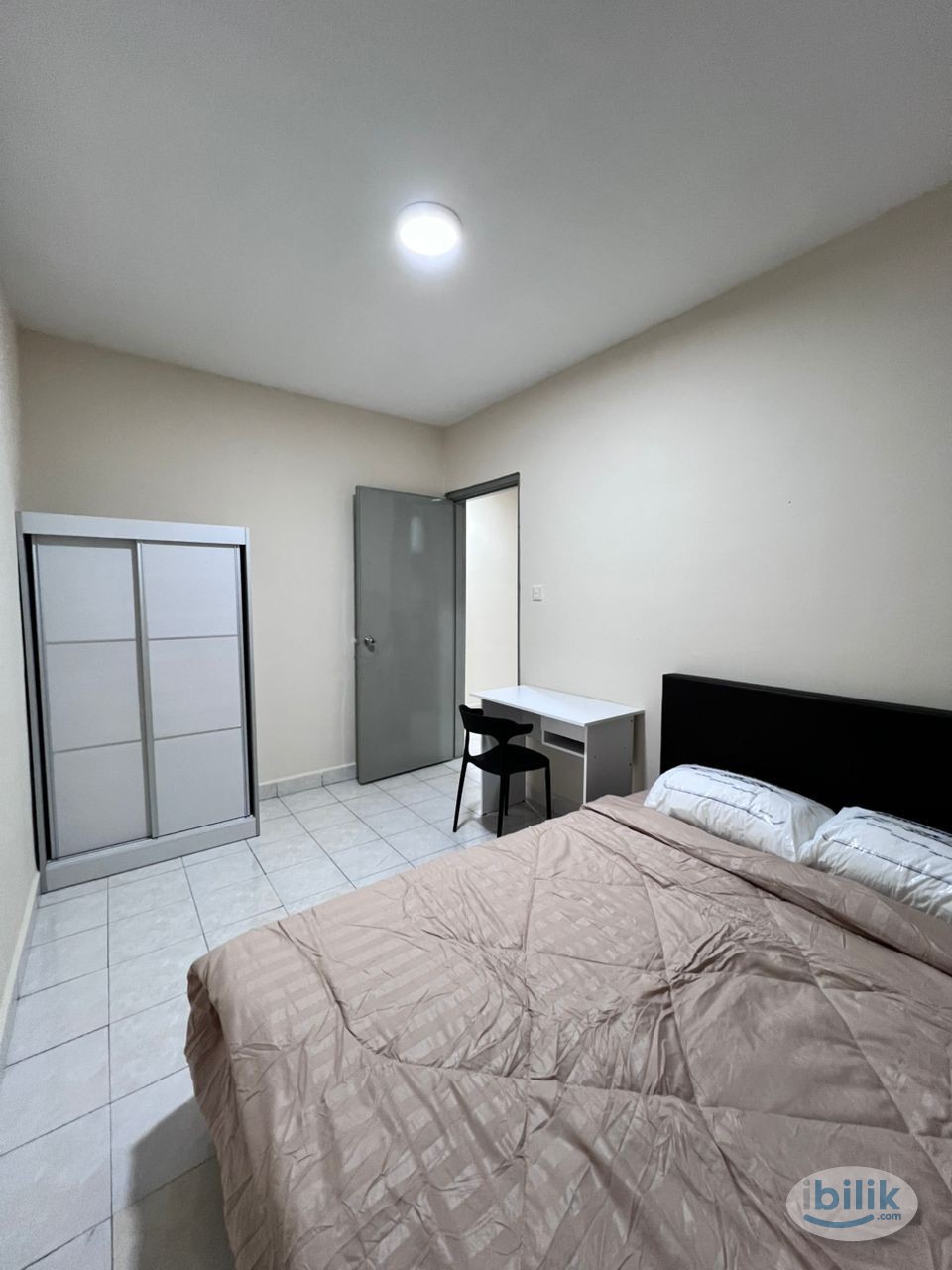 Image 1 of Flora Damansara Kepong Bilik Tengah (Perempuan saja)Ready move in - Room rental in 