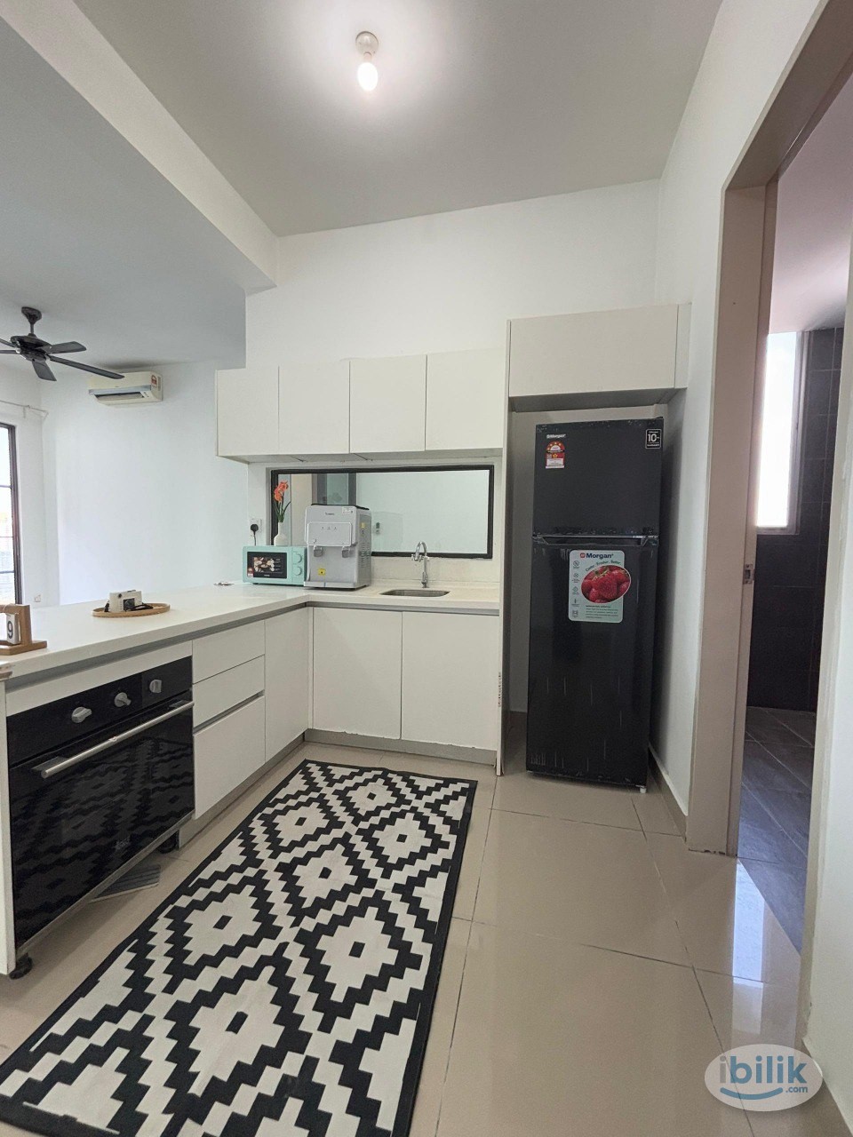 Image 3 of 🚆 Strategic Location with Easy City Access – Citizen Residence KL 📍 - Room rental in 
