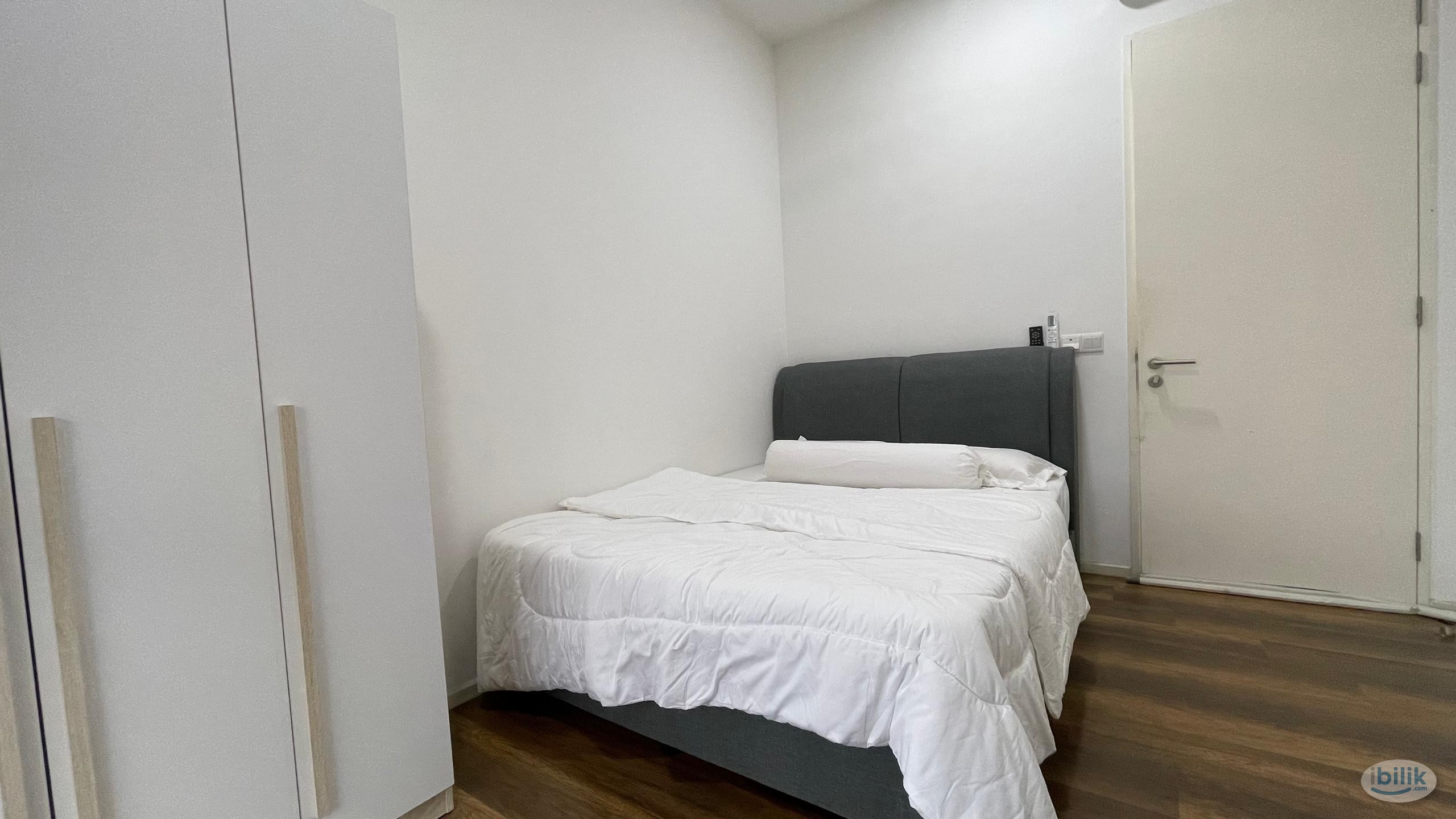 Image 2 of Middle Room at SQWhere, Sungai Buloh - Room rental in 