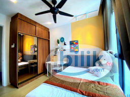Room Rental in Petaling Jaya - Master room at Ara Damansara, Petaling Jaya