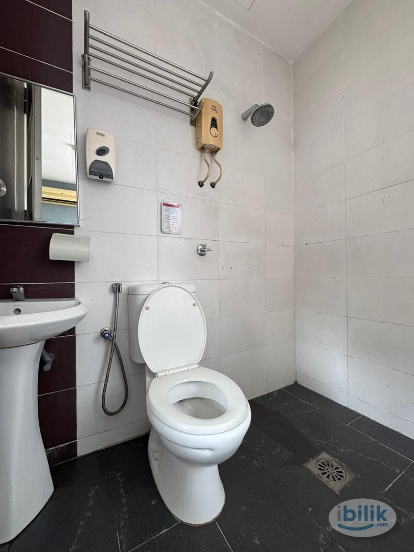 Image 3 of ‼️ ZERO DEPOSIT ‼️ 🏡 Master Room @ Kota Damansara 🏡 - Room rental in 