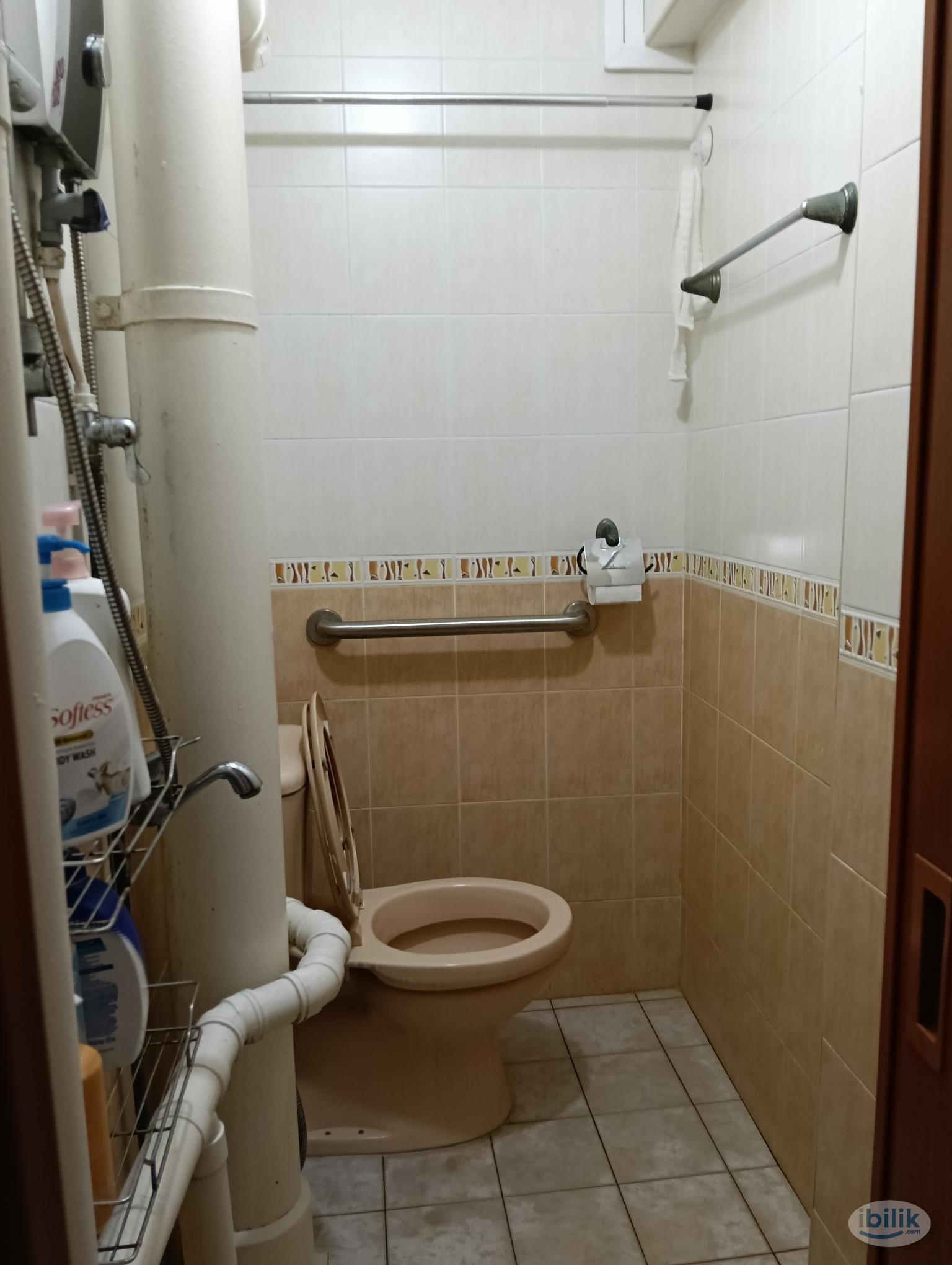 Image 3 of male sharing @ Blk 28 Jalan Bukit Merah - Room rental in 