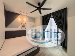 Room Rental in Petaling Jaya - [🚌Bus Infront Direct to MRT & LRT] ✨Middle Room for Rent at Lumi Tropicana @ Tropicana