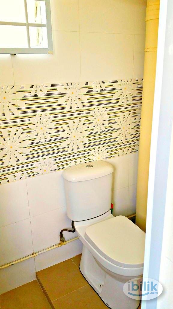 Image 2 of Common Bedroom @ Blk 253 Yishun Ring Road - Room rental in 