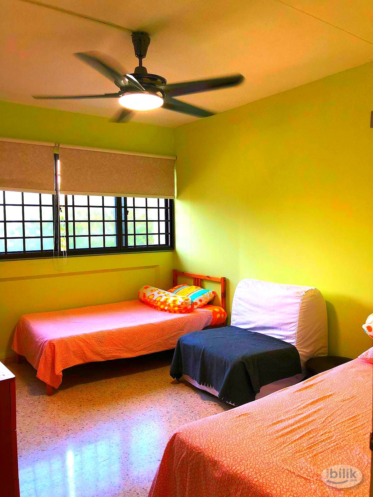 Image 1 of ROOM SHARE - Common Bedroom @ Blk 127A Kim Tian Road - Room rental in 