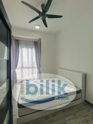 Room Rental in Kuala Lumpur - 【𝐌𝐞𝐝𝐢𝐮𝐦 𝐁𝐞𝐝𝐫𝐨𝐨𝐦❗𝐎𝐥𝐝 𝐊𝐥𝐚𝐧𝐠 𝐑𝐨𝐚𝐝✨𝐅𝐮𝐥𝐥𝐲 𝐅𝐮𝐫𝐧𝐢𝐬𝐡𝐞𝐝🥰𝟑 𝐦𝐢𝐧𝐬 𝐰𝐚𝐥𝐤 𝐭𝐨 𝐊𝐓𝐌 𝐏𝐞𝐭𝐚𝐥𝐢𝐧