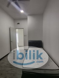 Room Rental in Kuala Lumpur - 【𝐁𝐚𝐥𝐜𝐨𝐧𝐲 𝐌𝐞𝐝𝐢𝐮𝐦 𝐁𝐞𝐝𝐫𝐨𝐨𝐦❗𝐎𝐥𝐝 𝐊𝐥𝐚𝐧𝐠 𝐑𝐨𝐚𝐝✨𝐅𝐮𝐥𝐥𝐲 𝐅𝐮𝐫𝐧𝐢𝐬𝐡𝐞𝐝🥰𝟑 𝐦𝐢𝐧𝐬 𝐰𝐚𝐥𝐤 𝐭𝐨 𝐊𝐓𝐌 𝐏𝐞𝐭𝐚𝐥𝐢𝐧