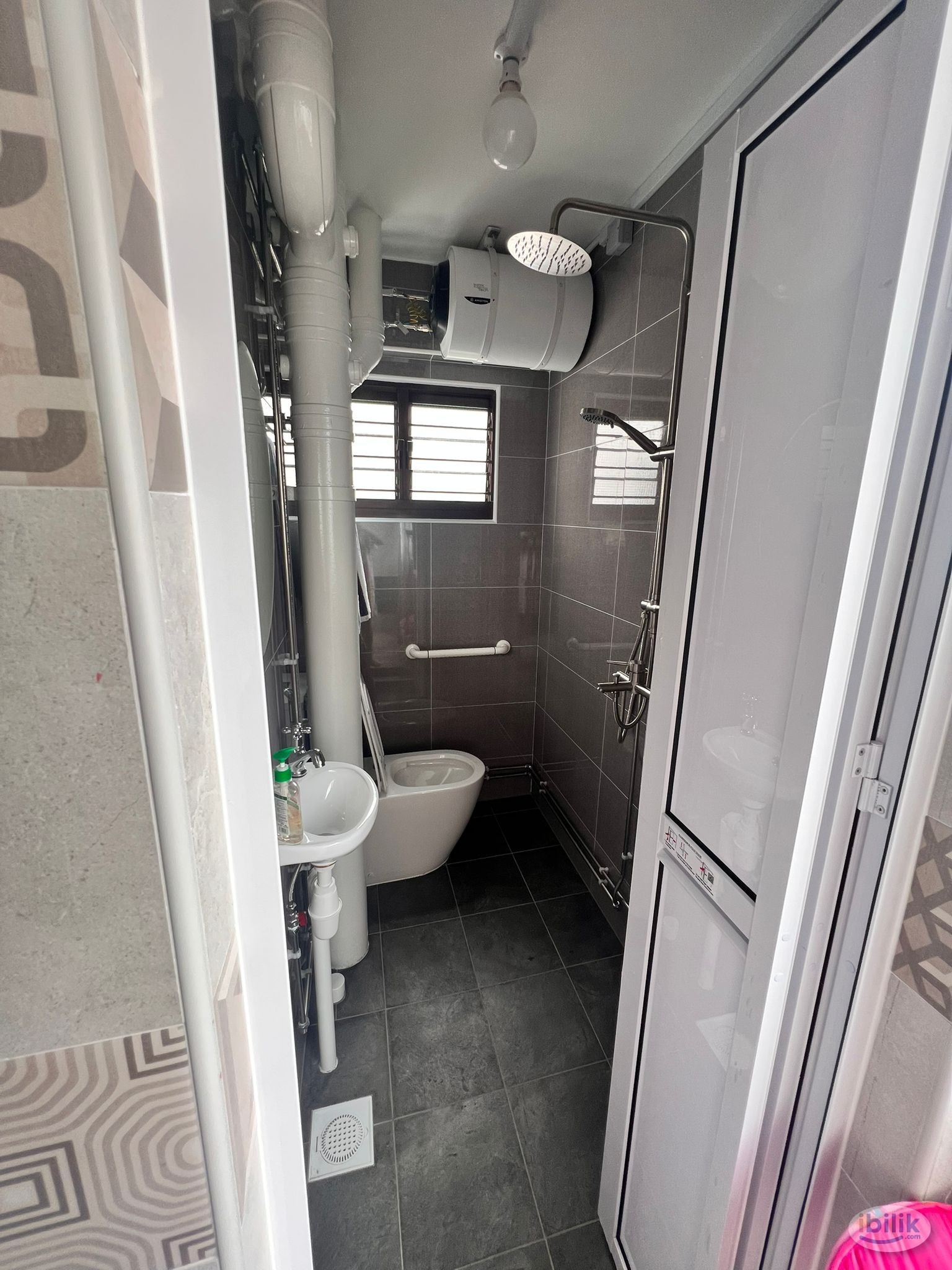 Image 2 of Single Room at Yishun, Singapore - Room rental in 