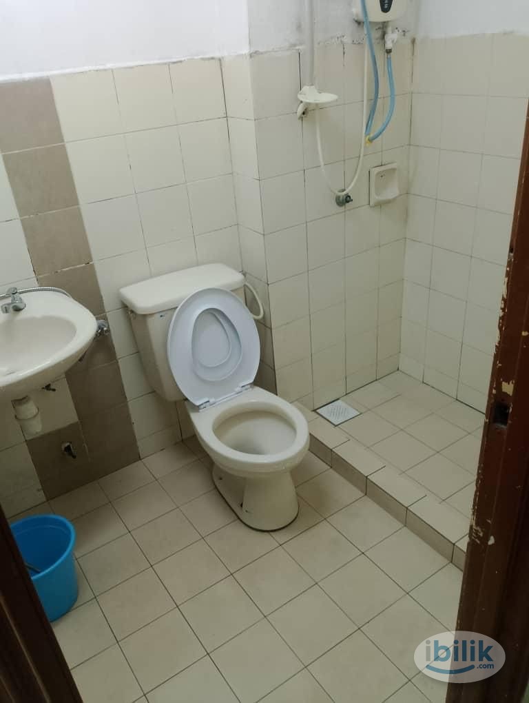 Image 5 of 5min to Uoc and Mmu Middle Room at Cyberia SmartHomes, Cyberjaya - Room rental in 