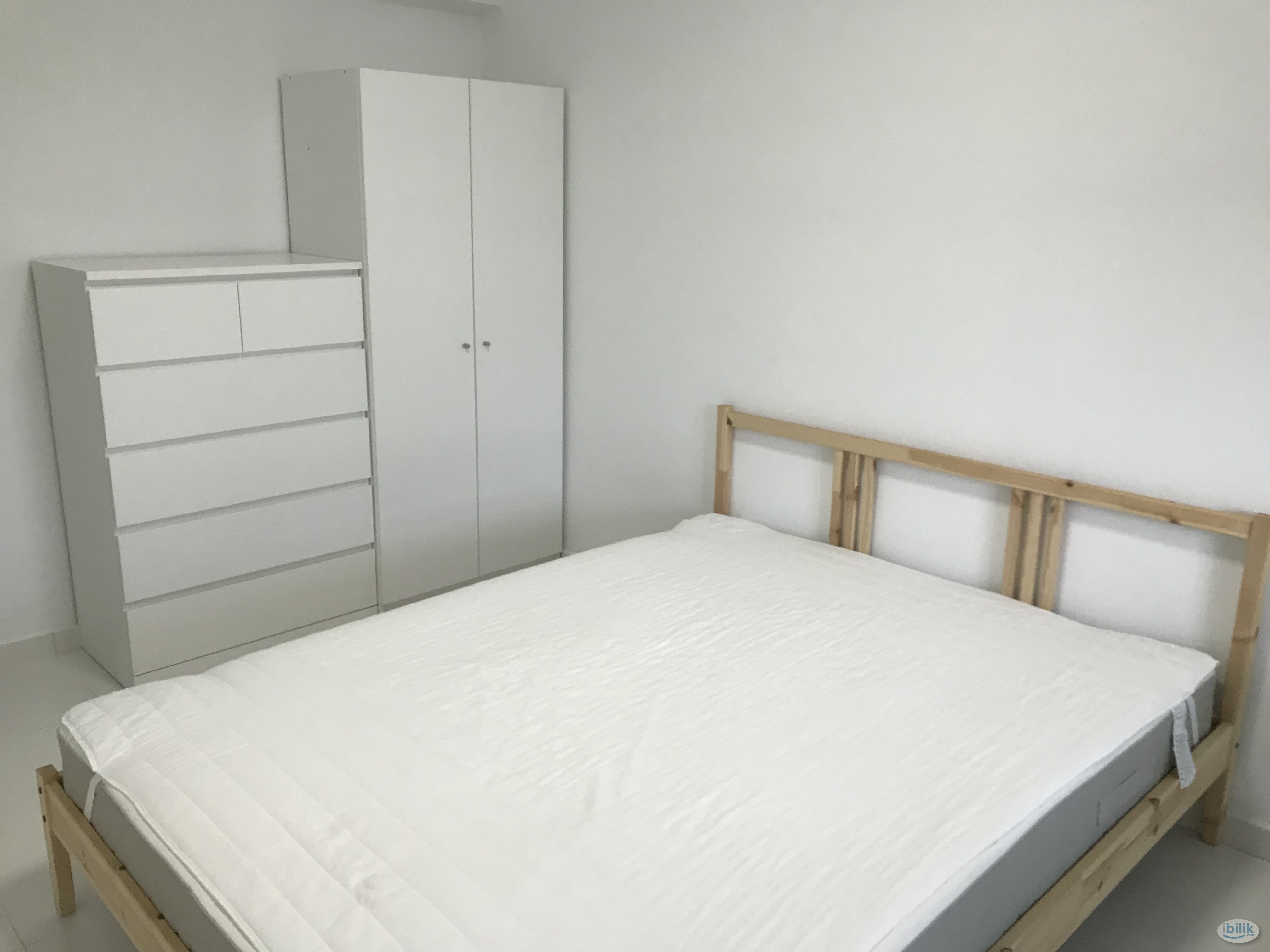 Image 2 of Middle Room at Woodlands, Singapore - Room rental in 