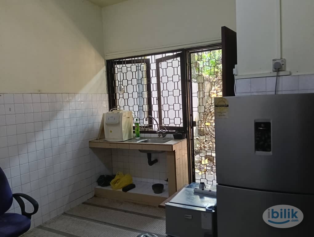 Image 5 of 💥Only Rm 11 for 2nd Month Rental 💥Zero Deposit 💥Middle Room at Bangsar, Kuala Lumpur - Room rental in 