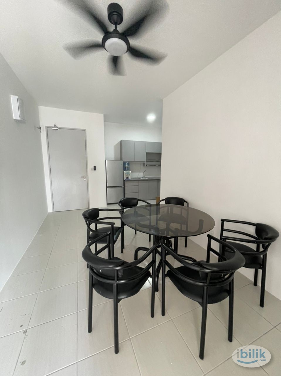 Image 2 of Female midde Room (Walk to LRT Station) Rental include Utilities With 24 hours Security Not Shop Lot Not Co-Living FEMALE Only (no Mix Gender) Got Hou - Room rental in 