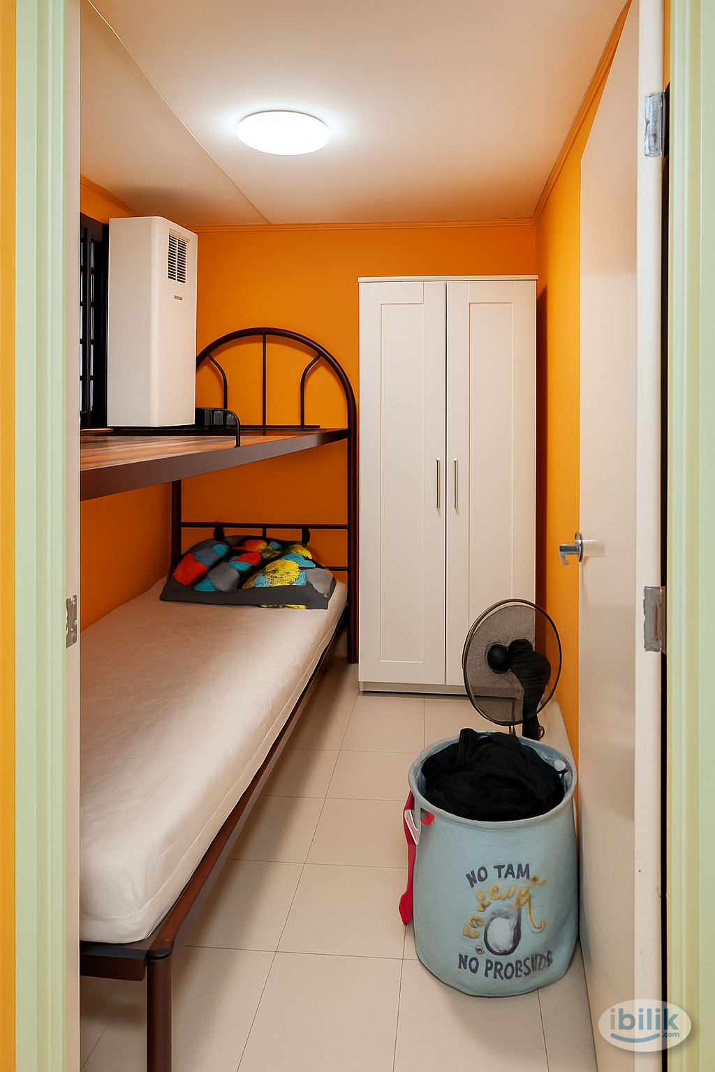 Image 1 of Cozy Room with Window & Aircon at Marsiling Lane (All-Inclusive) - Room rental in 