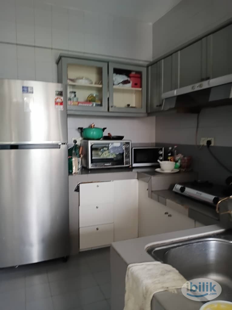Image 2 of Middle Room at One Ampang Avenue, Ampang - Room rental in 