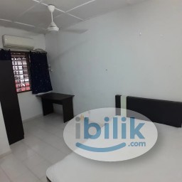 Room Rental in Petaling Jaya - 【𝓠𝓾𝓮𝓮𝓷 𝓫𝓮𝓭𝓻𝓸𝓸𝓶 | 𝟖 𝐦𝐢𝐧𝐬 𝐰𝐚𝐥𝐤 𝐭𝐨 𝐁𝐑𝐓 ✨𝐏𝐉𝐒 𝟏𝟎 𝐋𝐚𝐧𝐝𝐞𝐝 𝐇𝐨𝐮𝐬𝐞 𝐑𝐨𝐨𝐦 𝐅𝐨𝐫 𝐑𝐞𝐧𝐭🥰𝐅𝐮𝐥𝐥𝐲 𝐅𝐮𝐫𝐧𝐢𝐬𝐡