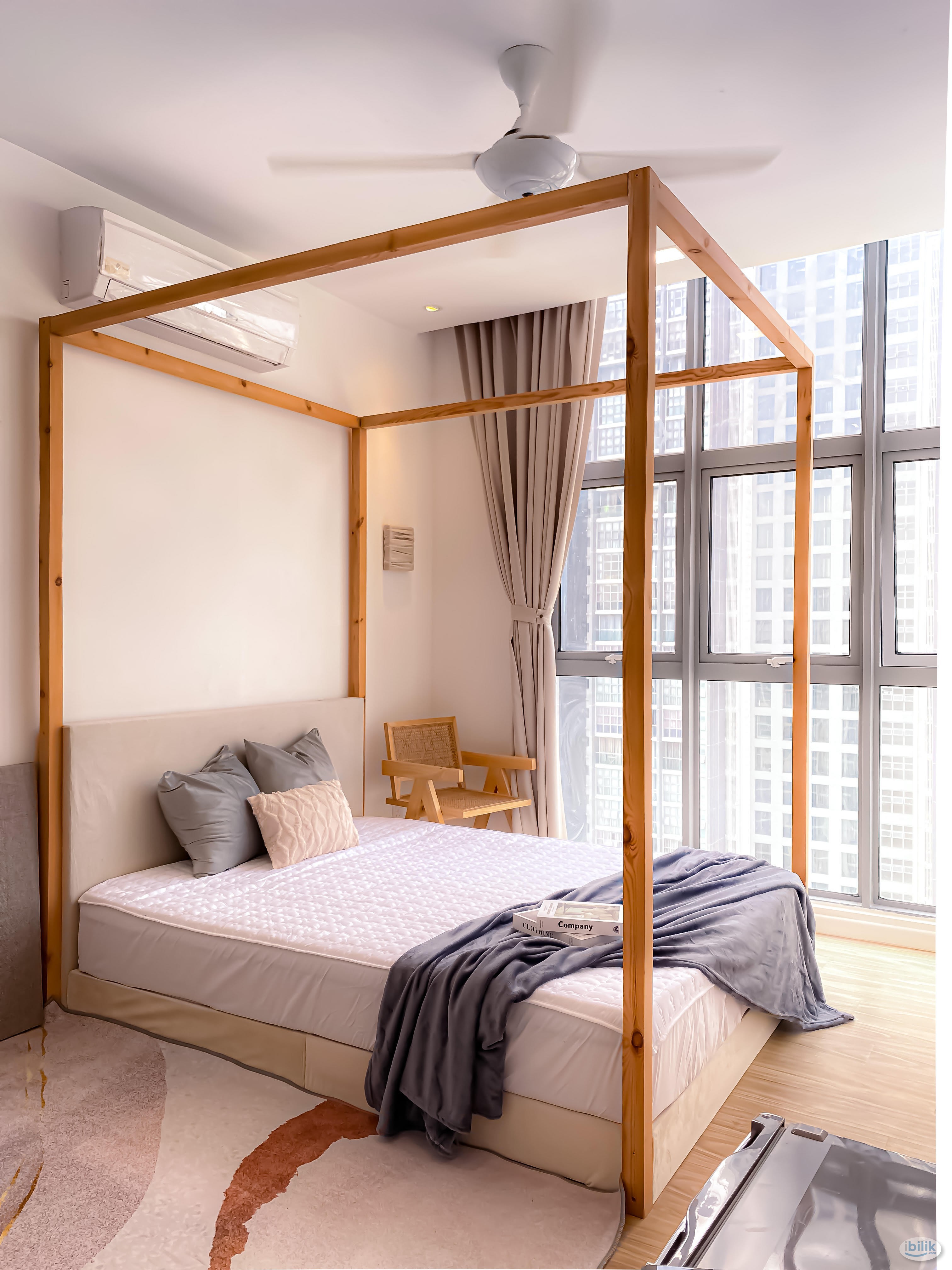 Image 1 of 🌟Free wifi 🌟Female Interior Master Room near MMU & UOC at LakeFront Residence, Cyberjaya - Room rental in 