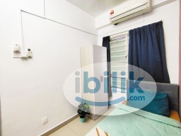 Room Rental in Selangor - Promotion Price‼️Beside Segi Uni 🏬Single bedroom with windows and AC located in casa residenza, Kota daamansara