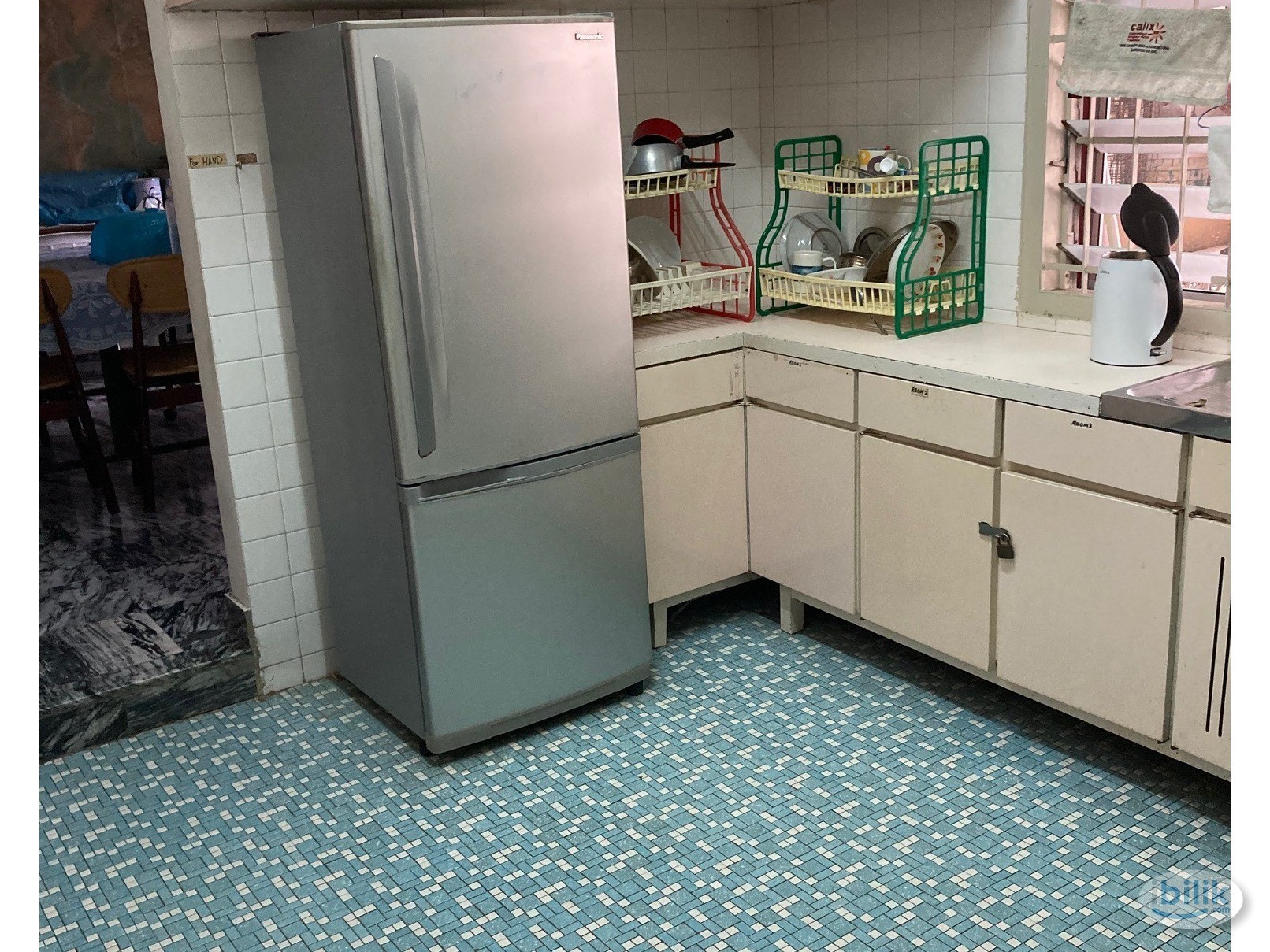 Image 3 of Large fully furnish double room for single occupancy with attached bathroom near GH Melaka, Batu Berendam Ind, Melaka Central, OUM and Gen Post office - Room rental in 