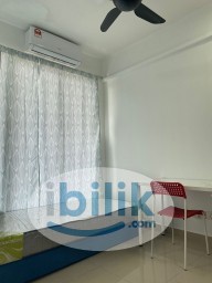 Room Rental in Petaling Jaya - (FEMALE)Pacific place female single room fully furnished