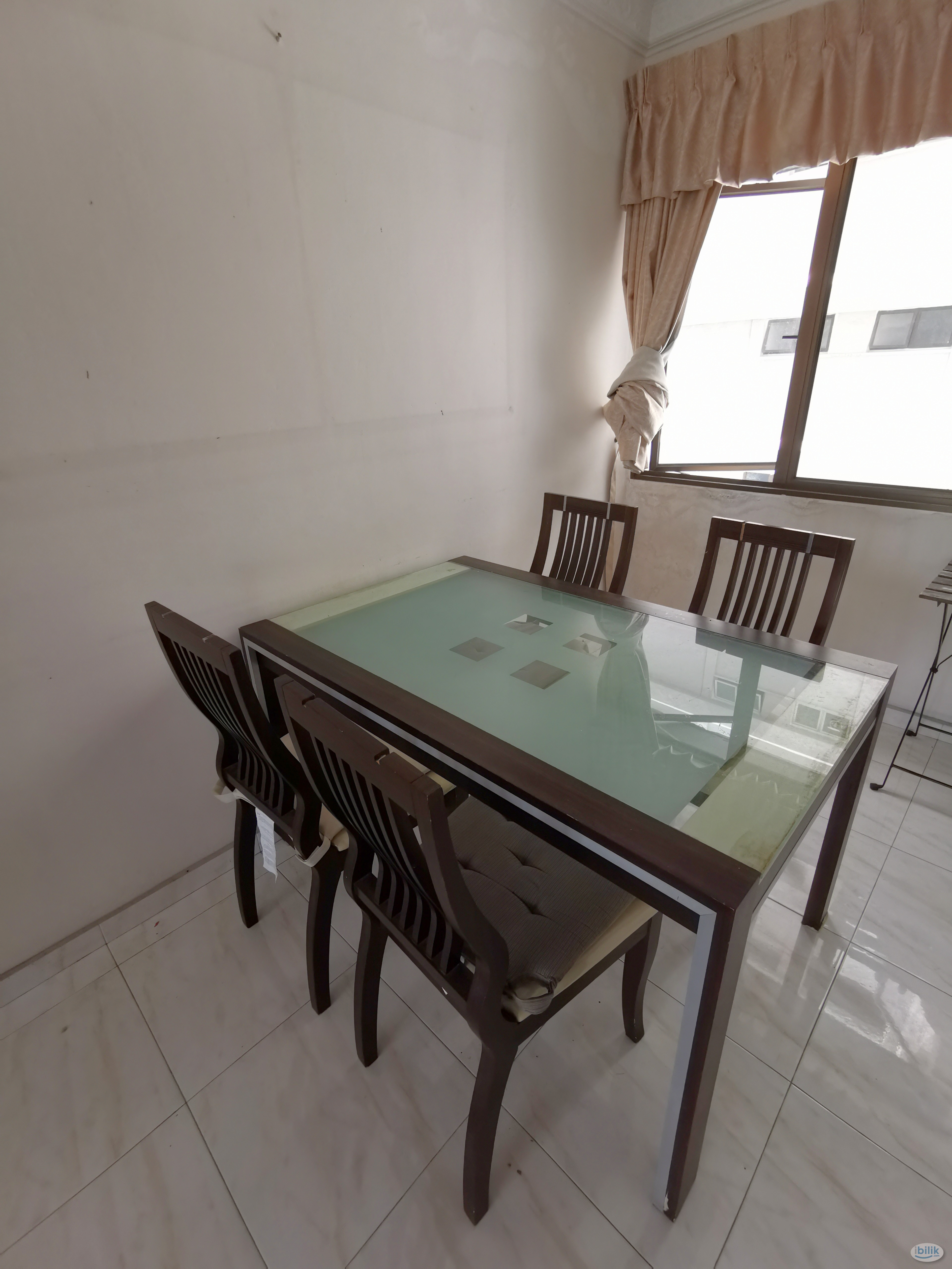 Image 3 of Middle Room at Braddell View, Toa Payoh - Room rental in 
