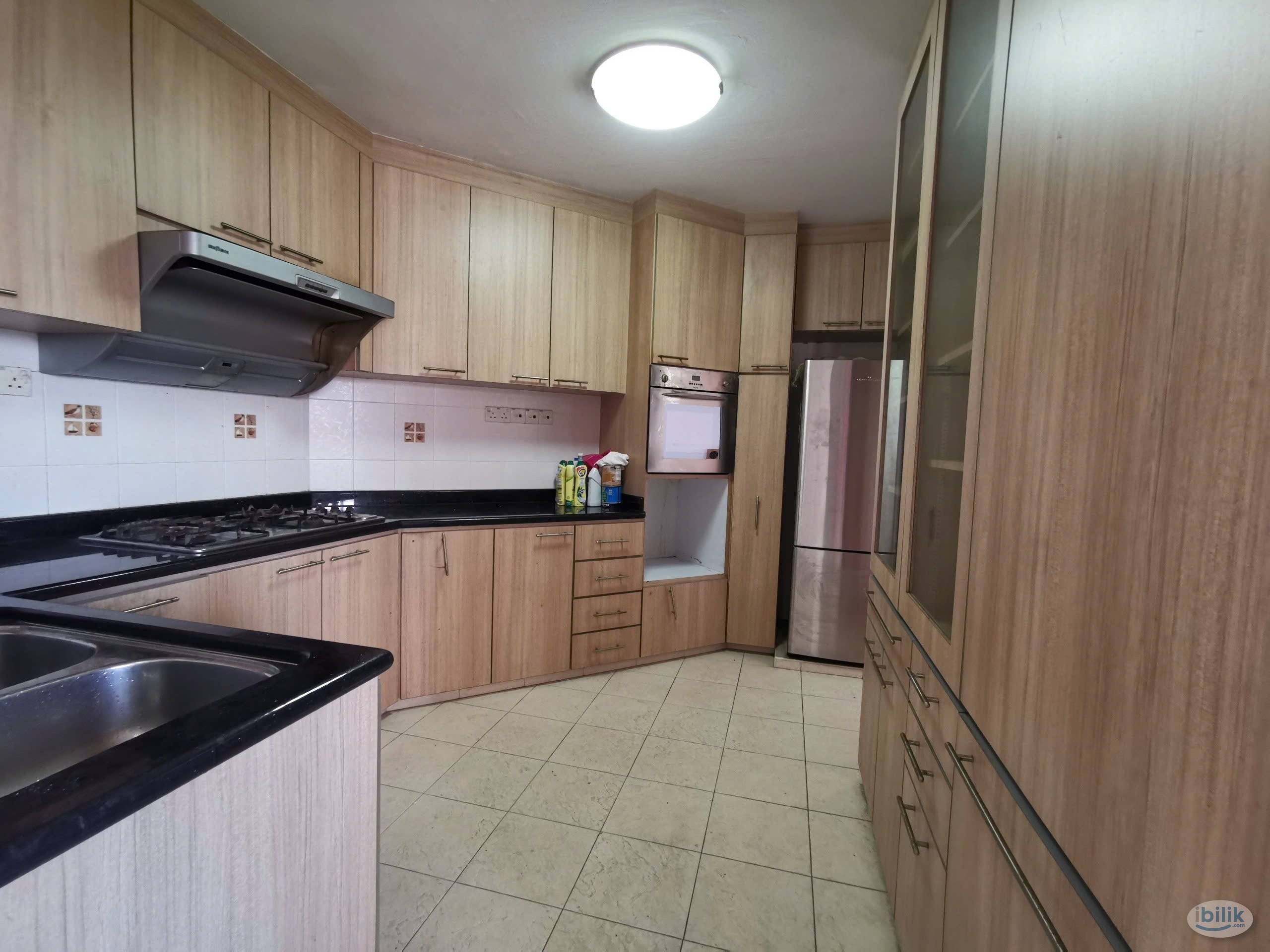 Image 5 of Middle Room at Braddell View, Toa Payoh - Room rental in 