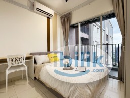 Room Rental in Malaysia - Balcony Room at Residensi Riamas, Kuala Lumpur
