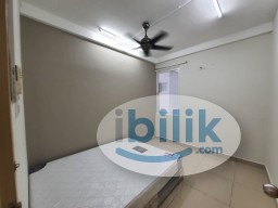 Room Rental in Petaling Jaya - 【Queen Bedr𝐨𝐨𝐦 𝐰𝐢𝐭𝐡 𝐅𝐚𝐧 𝐎𝐧𝐥𝐲】❗𝟓 𝐦𝐢𝐧𝐬 𝐭𝐨 𝐋𝐑𝐓🔖𝐅𝐮𝐥𝐥𝐲 𝐅𝐮𝐫𝐧𝐢𝐬𝐡𝐞𝐝✨ 𝐏𝐚𝐜𝐢𝐟𝐢𝐜 𝐏𝐥𝐚𝐜𝐞}