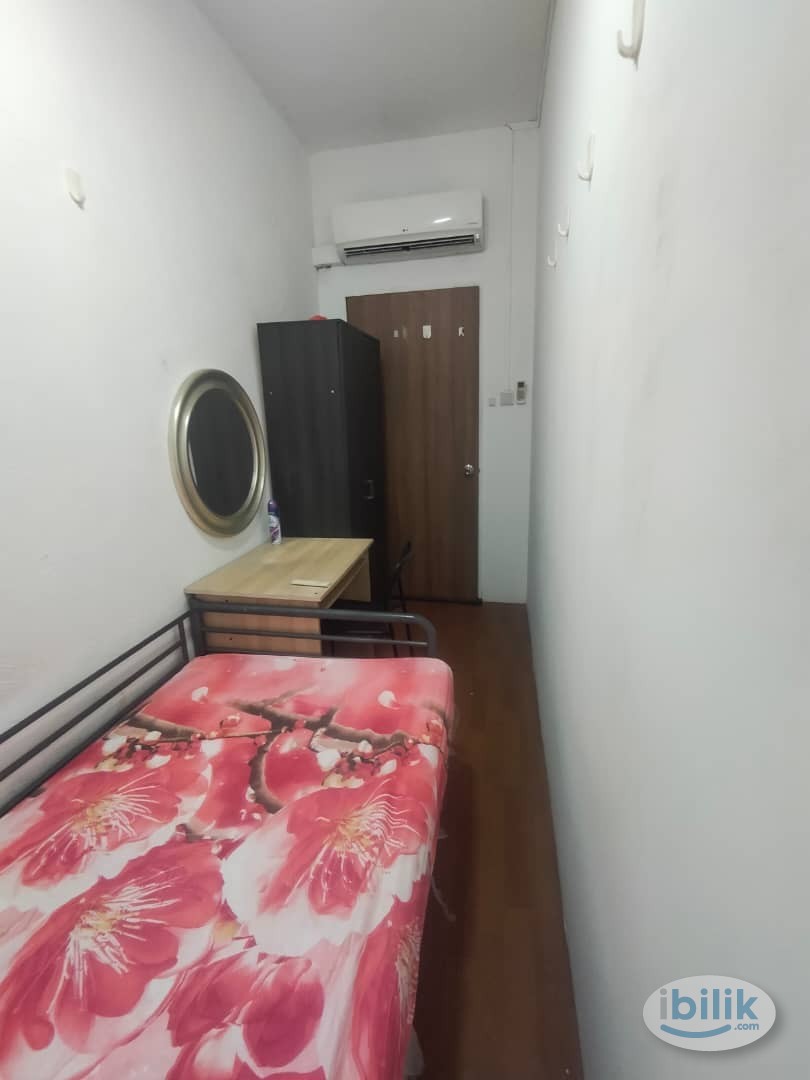 Image 1 of Single Room at Tiong Bahru, Central Area, 16C Kim Tian Road - Room rental in 