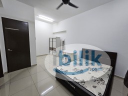Room Rental in Malaysia - Platinum 3 Furnished Aircond Master room include utilities Private Bathroom MIX GENDER