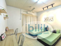 Room Rental in Kuala Lumpur - {Free 1 Month Rental & 1 Month Deposit Only} Medium Room at Double Storey House Taman Connaught Cheras, Kuala Lumpur, UCSI University & College