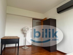 Room Rental in Singapore - master room @ 121A Kim Tian Road