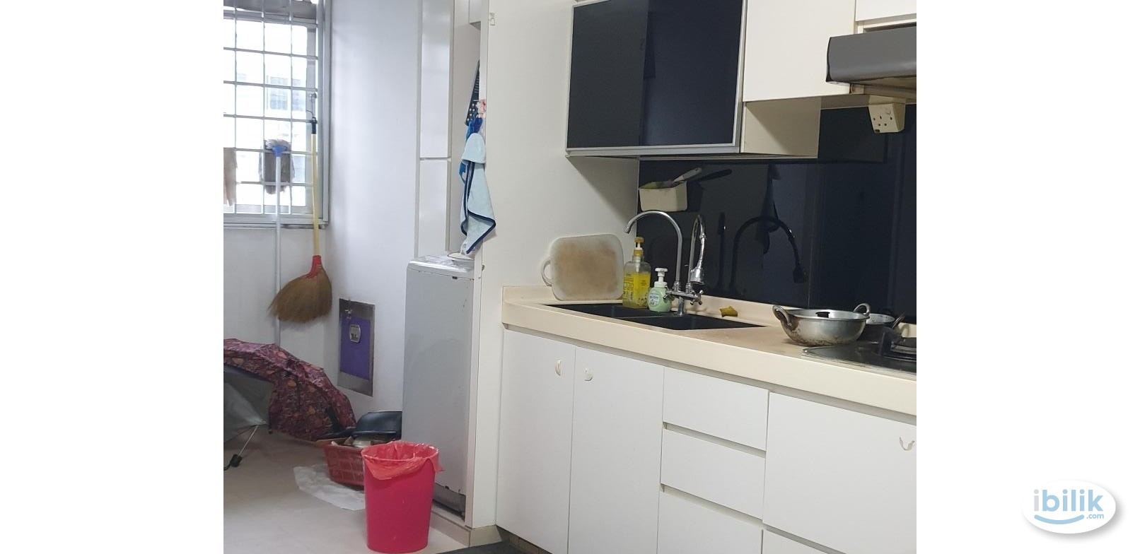 Image 3 of master room @ 121A Kim Tian Road - Room rental in 