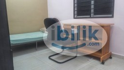 Room Rental in Malaysia - Newly renovated, fully furnished middle room in SS 15