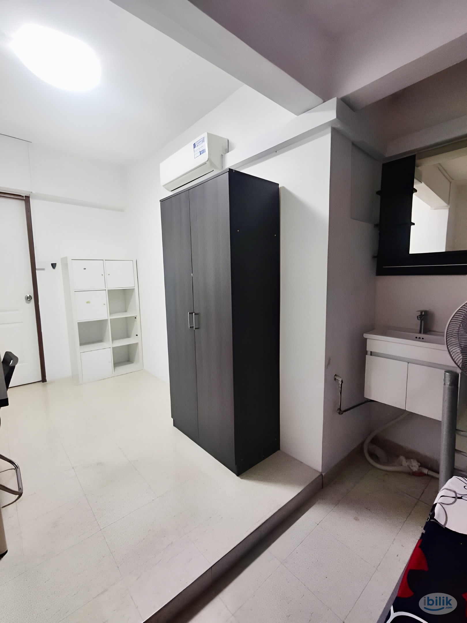 Image 2 of Middle Room at Bukit Timah, Singapore/ PINE GROVE 1P RM5 - Room rental in 