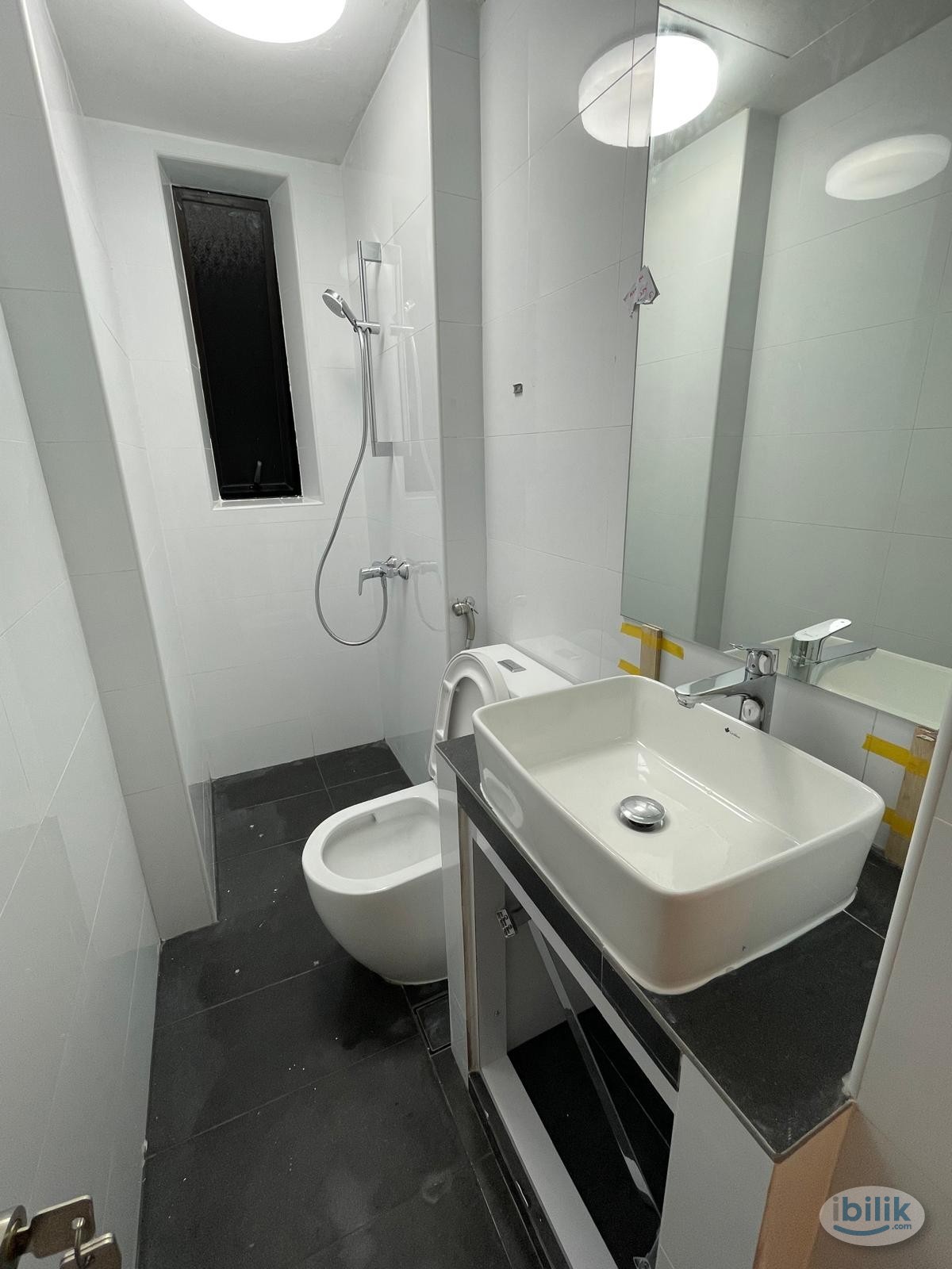 Image 4 of Middle Room at Balestier, Singapore - Room rental in 